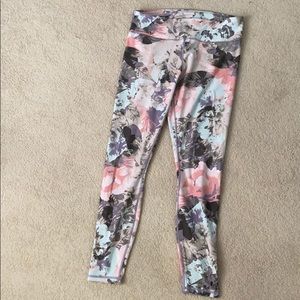 Fabletics medium leggings